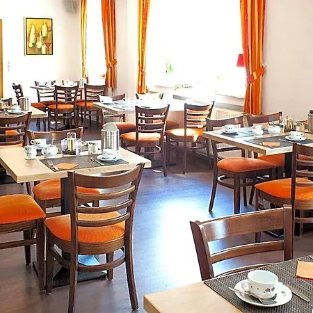 & Restaurant Ernst Hotel Giesen