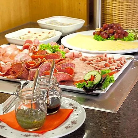 & Restaurant Ernst Hotel