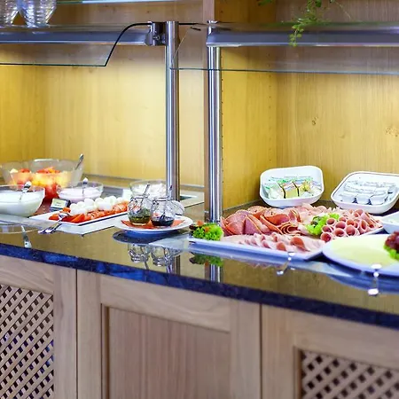 & Restaurant Ernst Hotel 3*