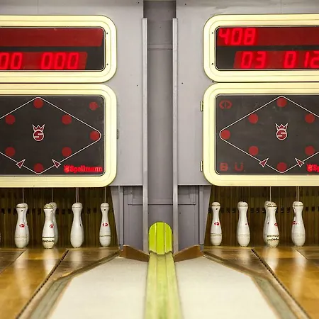 & Restaurant Ernst فندق