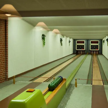 & Restaurant Ernst Hotell 3*