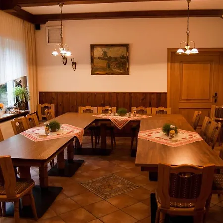 & Restaurant Ernst Hotel 3*